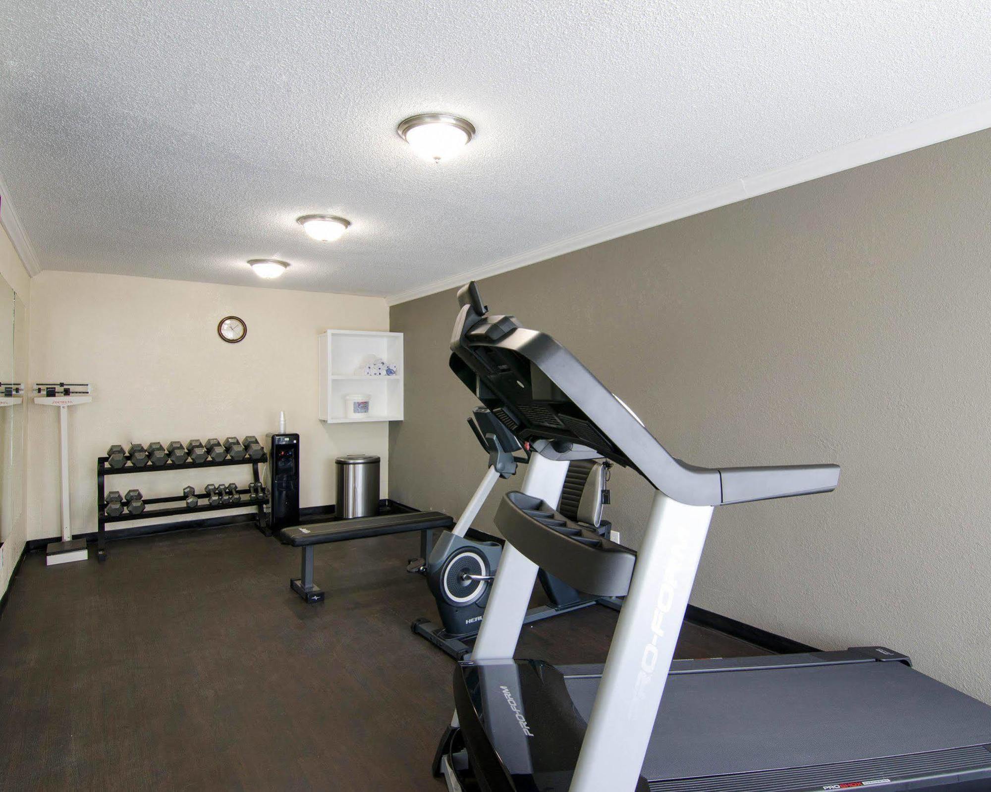 Motel 6 Charlotte, Nc - Airport South Екстер'єр фото